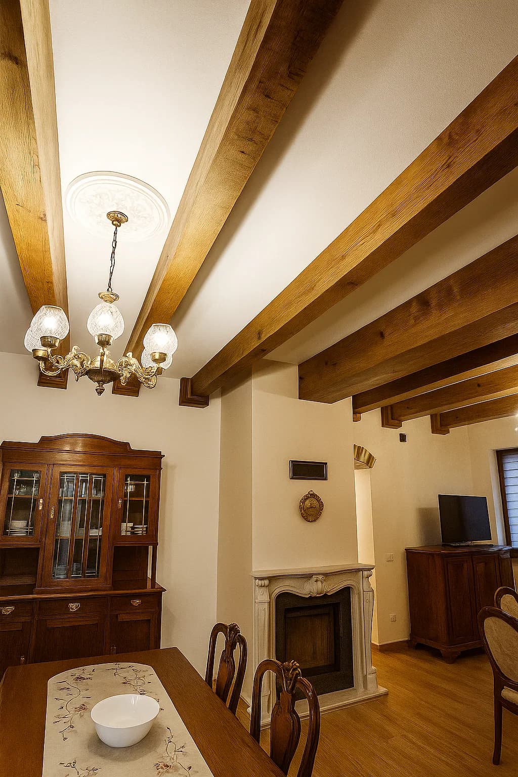 Tavan cu Grinzi Ornamentale - piesa realizata in atelier Artizan Lemn